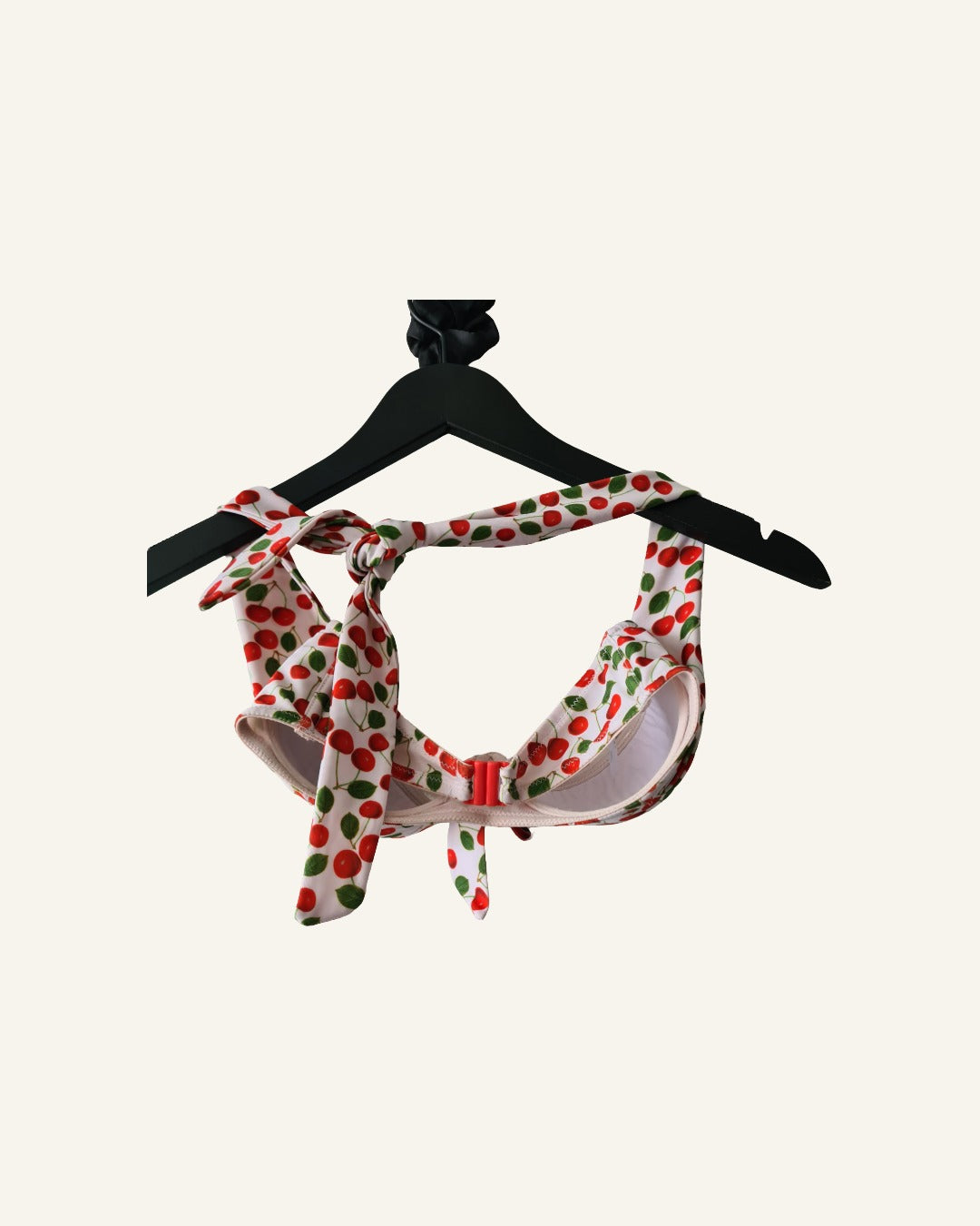 OSOS bikinitop – maat 70C – Tweedehands