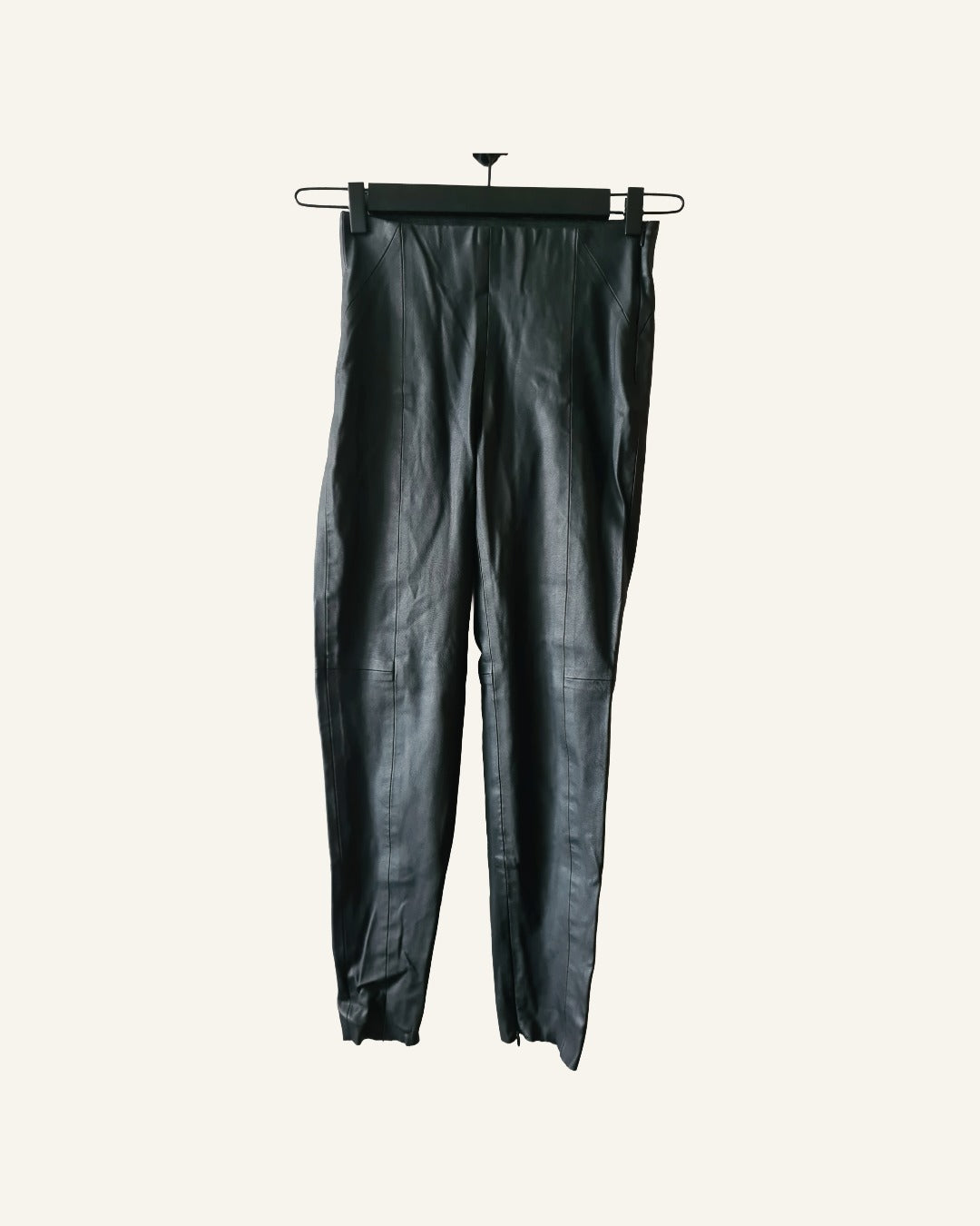 Zara Basic broek zwart – maat S – elastische taille – Tweedehands
