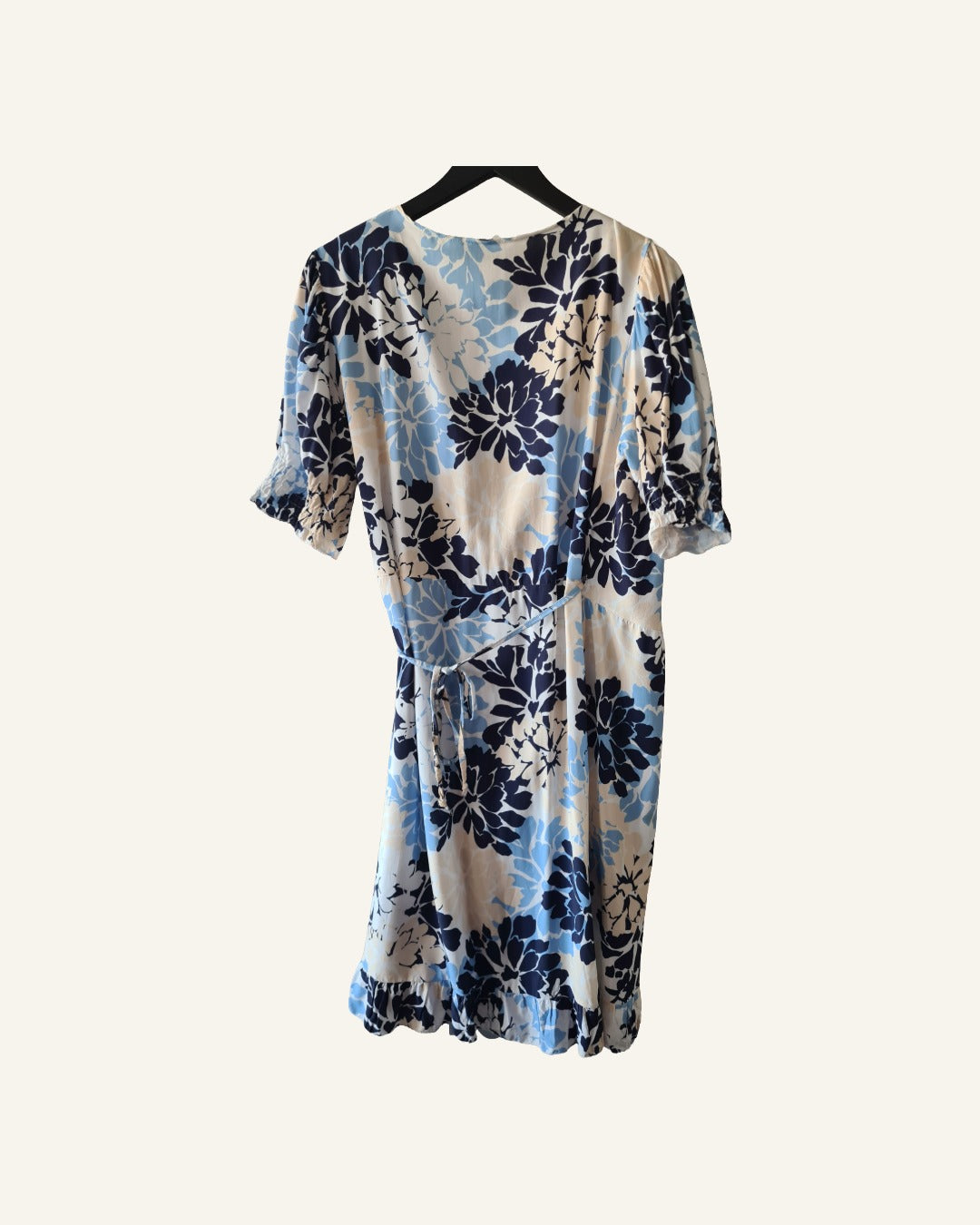 Musthaves wikkeljurk – maat L/XL – Tweedehands