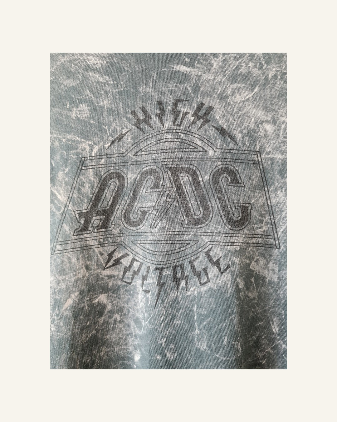 AC/DC T-shirt – maat XS – Tweedehands