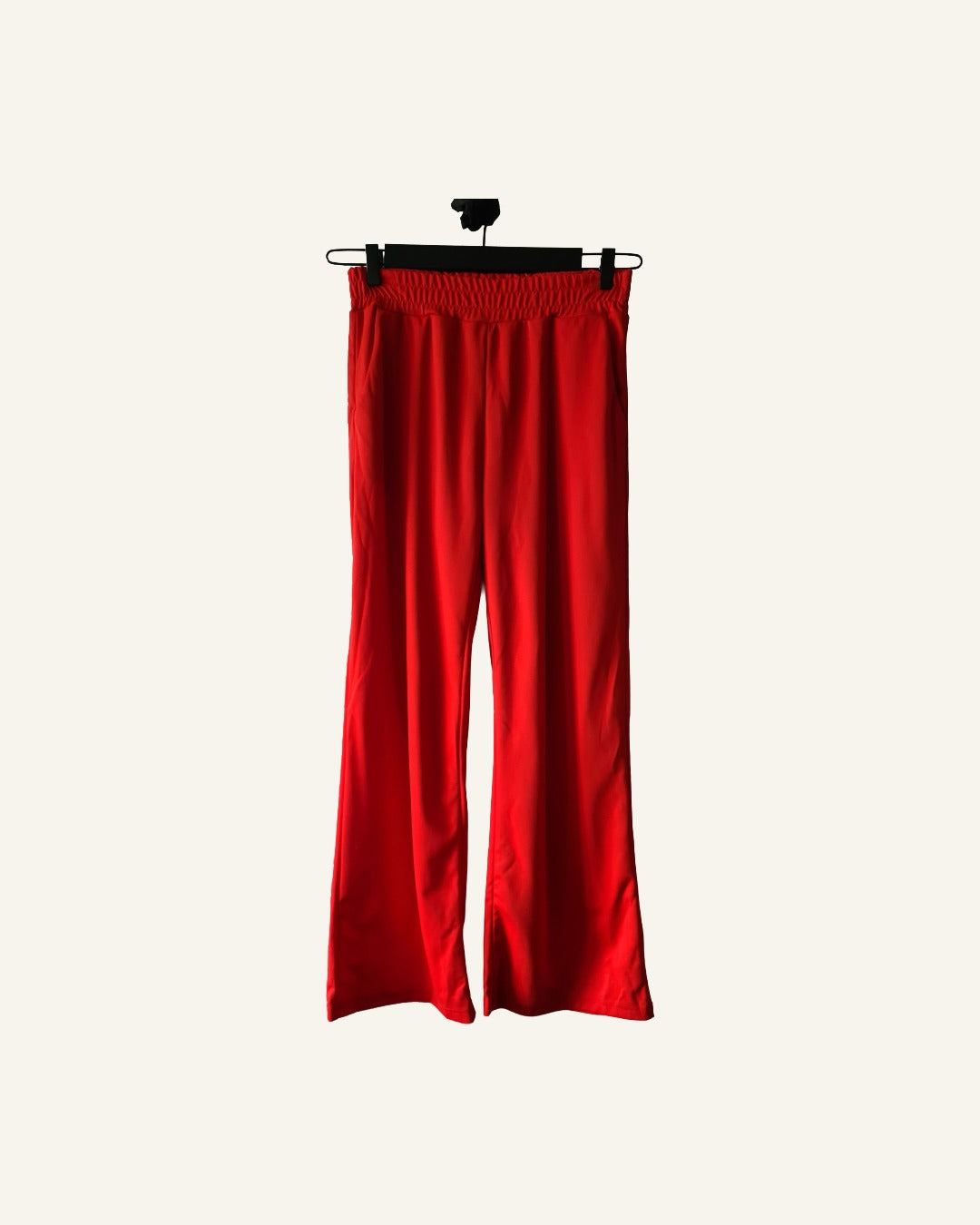 Vrijetijdsbroek – rood – maat M – Tweedehands