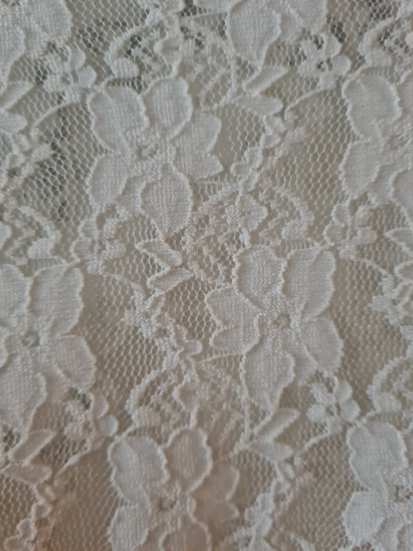 Cherry kanten top – maat S – Tweedehands