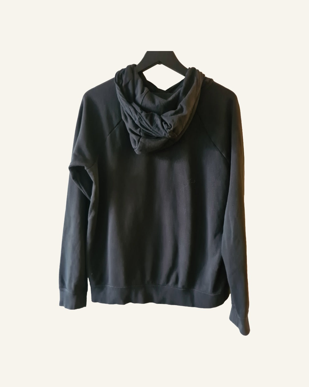 Nike hoodie zwart – maat M – licht valer - Tweedehands