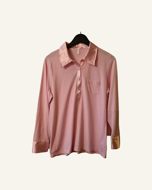 Roze blouse met kraag en manchetten – maat 44 – Tweedehands