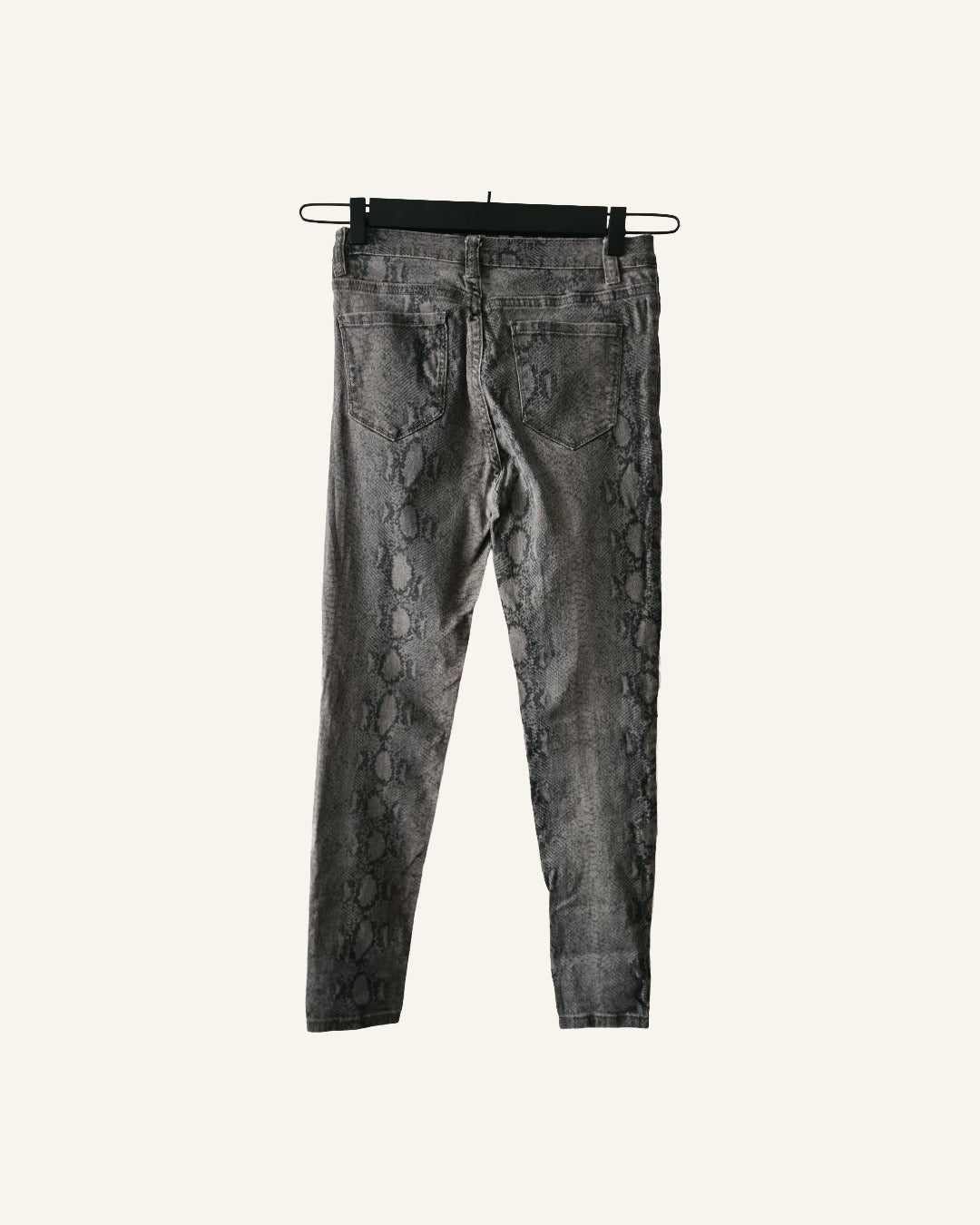 Lavia skinny jeans met slangenprint – maat 40 (valt als S/M) – Tweedehands