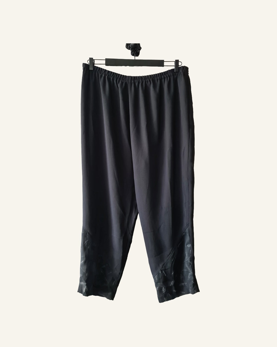 zwarte set (top + broek)  – Maat 48/50  – Tweedehands
